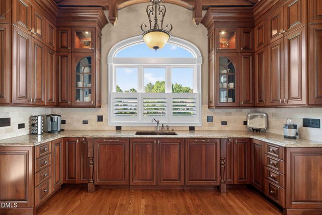 304 Pond Bluff Way, Cary, NC 27513