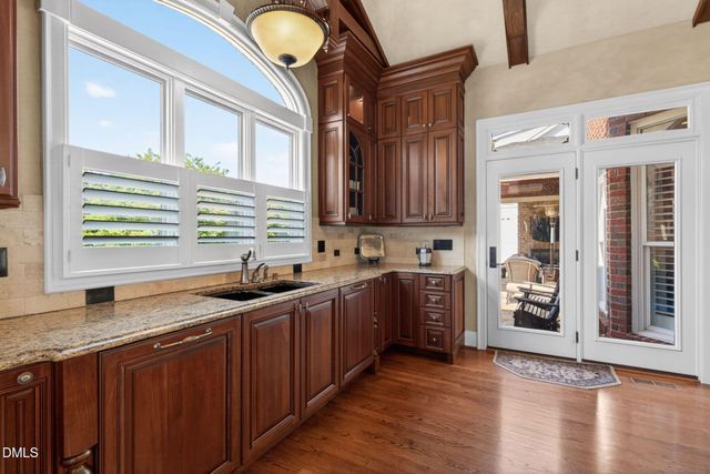 304 Pond Bluff Way, Cary, NC 27513