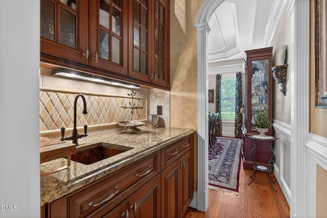304 Pond Bluff Way, Cary, NC 27513