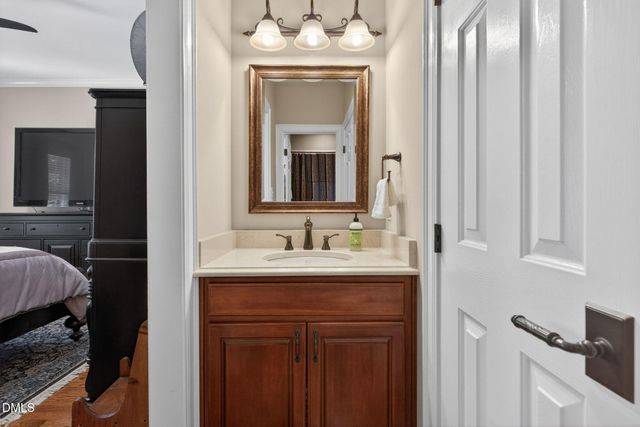 304 Pond Bluff Way, Cary, NC 27513
