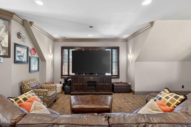 304 Pond Bluff Way, Cary, NC 27513