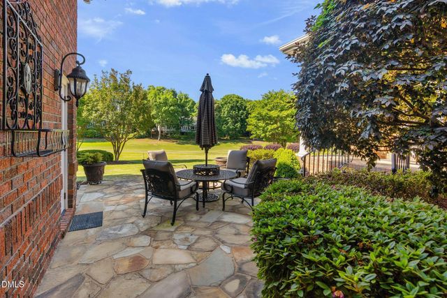 304 Pond Bluff Way, Cary, NC 27513