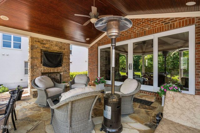 304 Pond Bluff Way, Cary, NC 27513