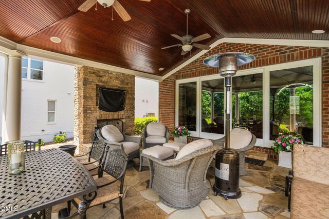 304 Pond Bluff Way, Cary, NC 27513
