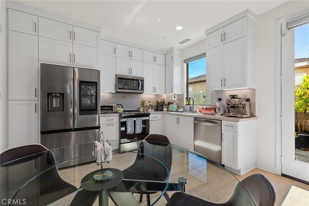 17540 Cameron Lane 102, Huntington Beach, CA 92647 — photo 2