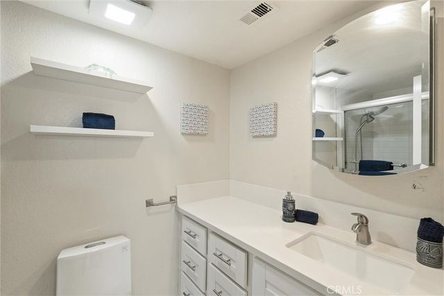 1751 E 68th 12, Long Beach, CA 90805