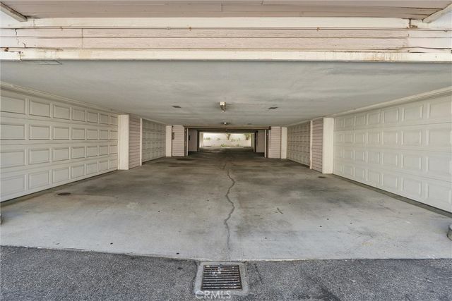 1751 E 68th 12, Long Beach, CA 90805