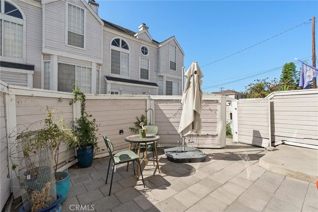 1751 E 68th 12, Long Beach, CA 90805