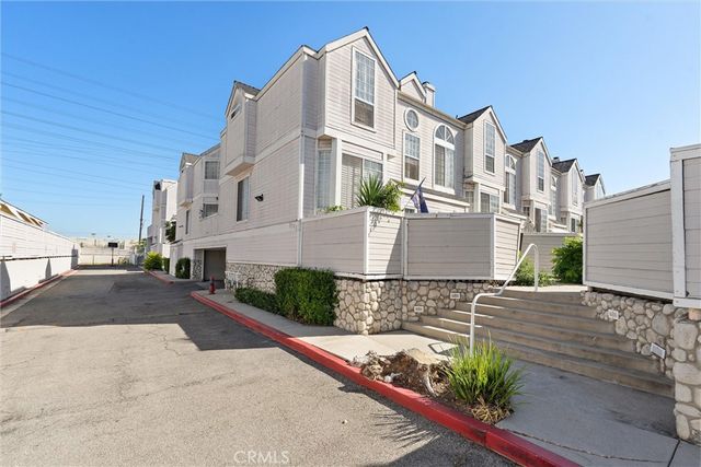 1751 E 68th 12, Long Beach, CA 90805