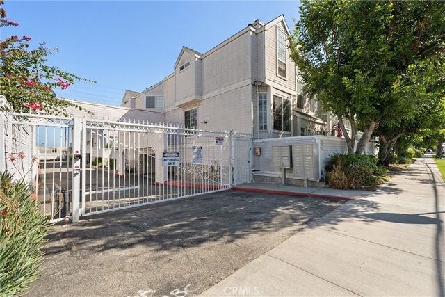 1751 E 68th 12, Long Beach, CA 90805