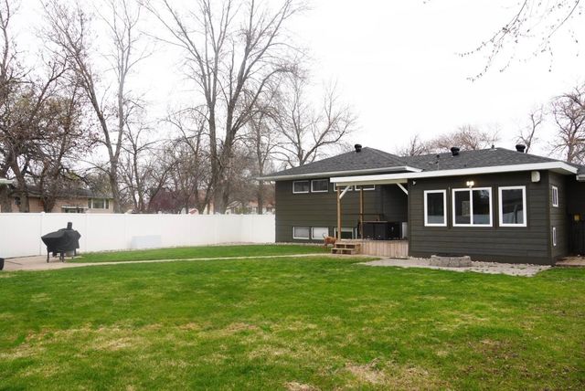 402 Morrison Street, West Fargo, ND 58078