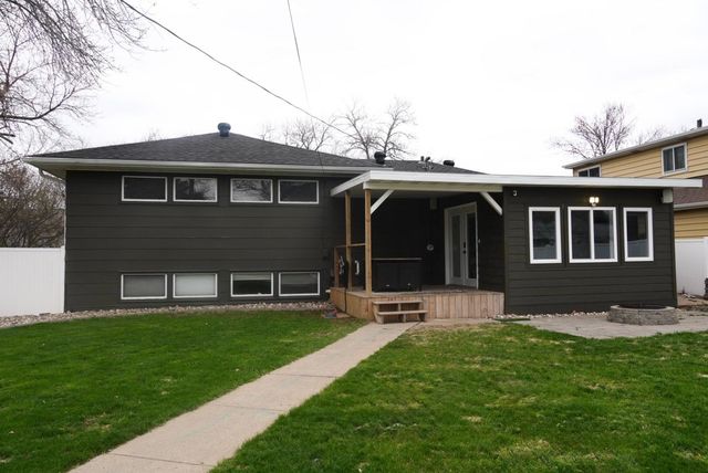 402 Morrison Street, West Fargo, ND 58078