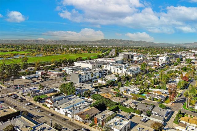 15217 Burbank Boulevard, Van Nuys, CA 91411