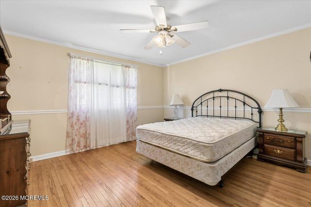 9 Ikes Lane, Manalapan, NJ 07726