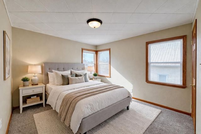 910 Campbell Avenue, Waterloo, IA 50701