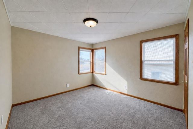 910 Campbell Avenue, Waterloo, IA 50701