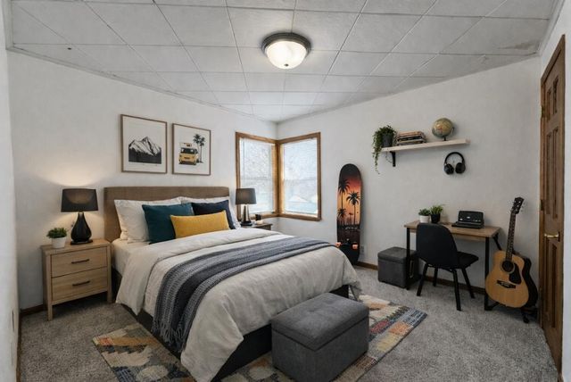 910 Campbell Avenue, Waterloo, IA 50701