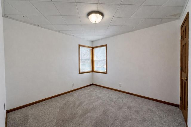 910 Campbell Avenue, Waterloo, IA 50701