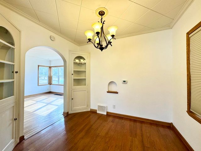 910 Campbell Avenue, Waterloo, IA 50701