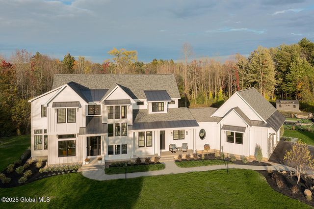 34 Catalina Drive, Milton, NY 12020