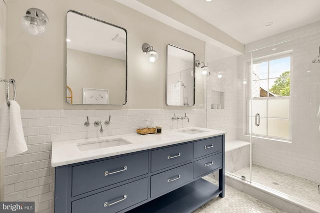 3333 18TH ST NW, Washington, DC 20010