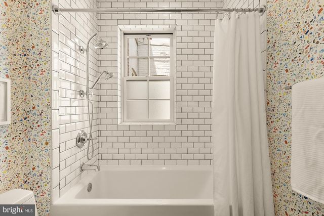 3333 18TH ST NW, Washington, DC 20010