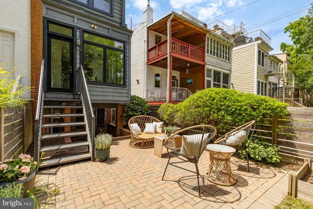 3333 18TH ST NW, Washington, DC 20010