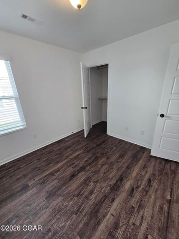 1106 Pawpaw Place, Oronogo, MO 64855