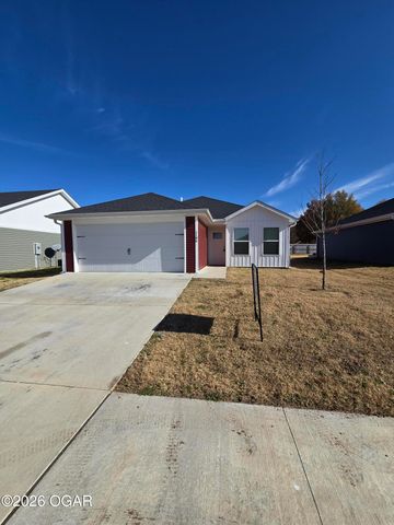 1106 Pawpaw Place, Oronogo, MO 64855