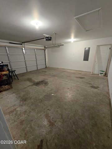 1106 Pawpaw Place, Oronogo, MO 64855