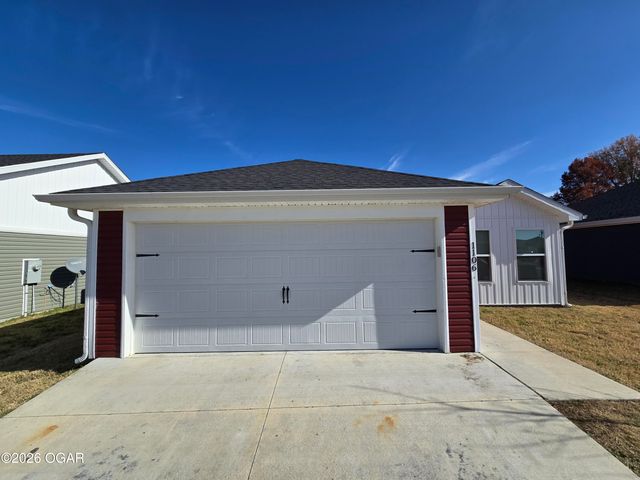 1106 Pawpaw Place, Oronogo, MO 64855