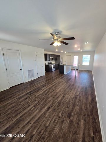 1106 Pawpaw Place, Oronogo, MO 64855