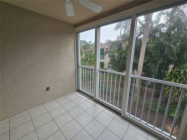 4250 PLAYERS PLACE 2621, Sarasota, FL 34238