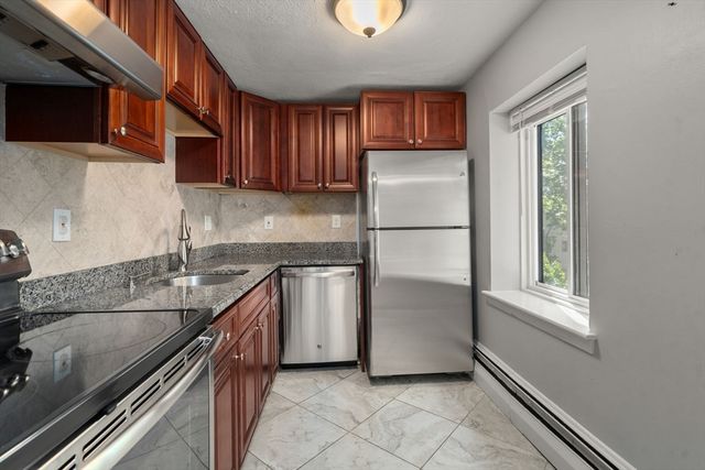 133 Beaconsfield Rd 44, Brookline, MA 02445