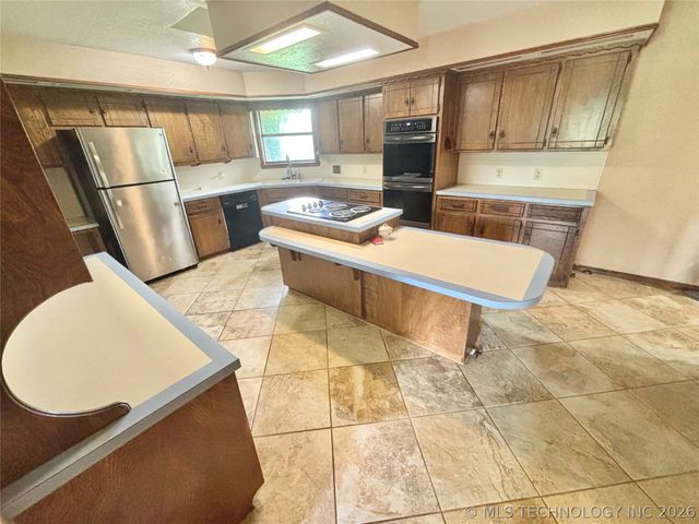 20114 N Tamaha Road B, Stigler, OK 74462