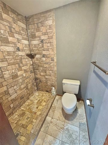 20114 N Tamaha Road B, Stigler, OK 74462