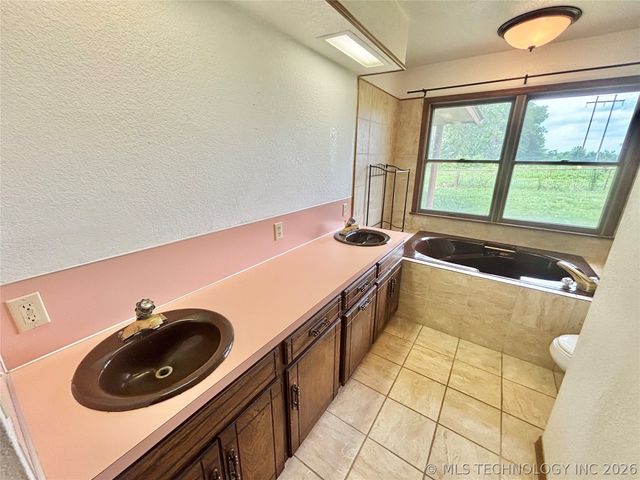 20114 N Tamaha Road B, Stigler, OK 74462
