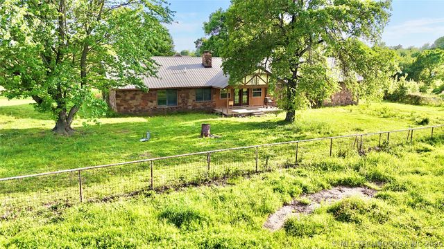 20114 N Tamaha Road B, Stigler, OK 74462