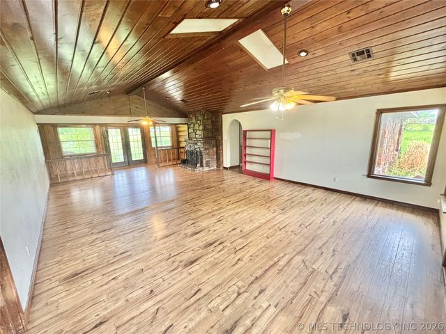 20114 N Tamaha Road B, Stigler, OK 74462