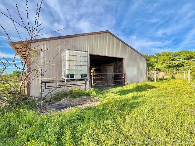 20114 N Tamaha Road B, Stigler, OK 74462