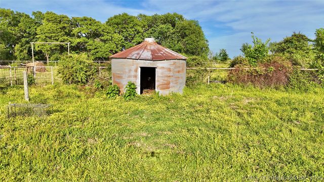 20114 N Tamaha Road B, Stigler, OK 74462
