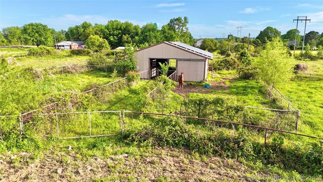 20114 N Tamaha Road B, Stigler, OK 74462