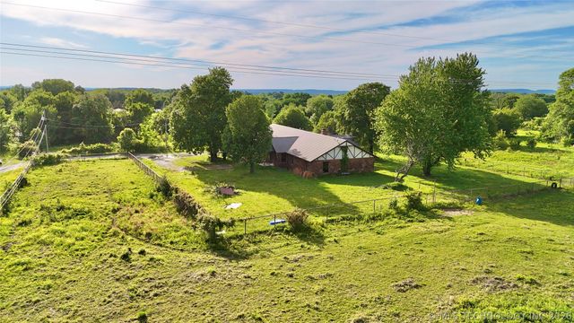 20114 N Tamaha Road B, Stigler, OK 74462