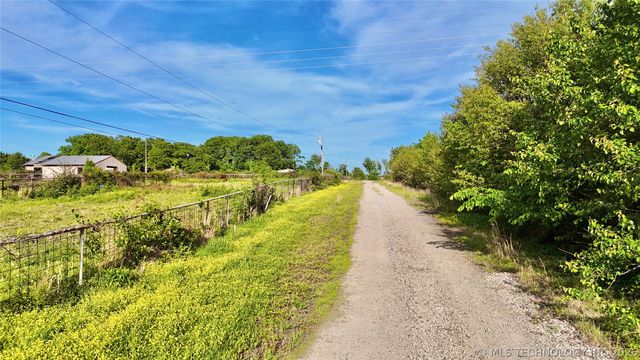 20114 N Tamaha Road B, Stigler, OK 74462