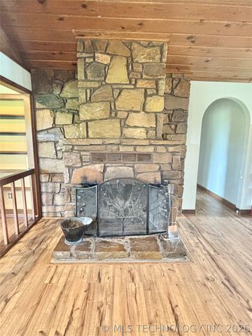 20114 N Tamaha Road B, Stigler, OK 74462