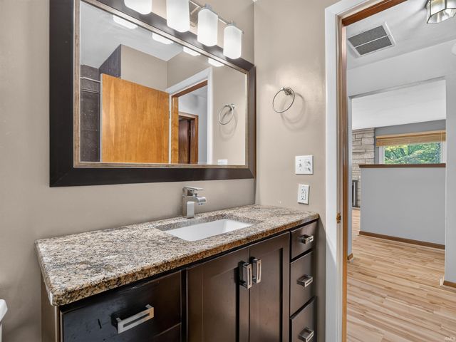 3416 Sun Valley Drive, Fort Wayne, IN 46804