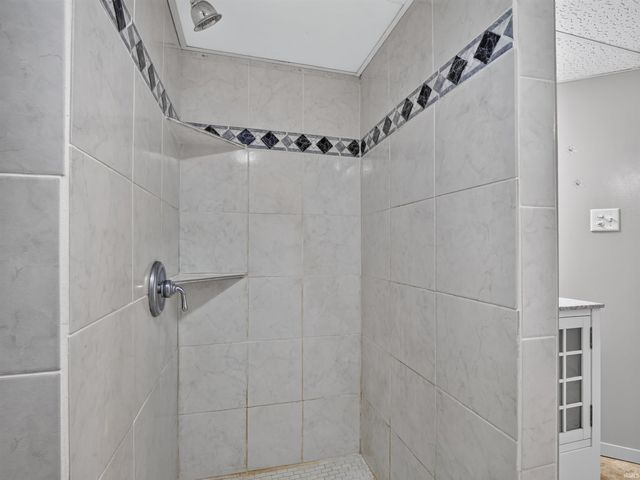 3416 Sun Valley Drive, Fort Wayne, IN 46804
