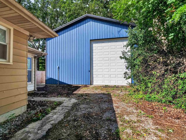 3416 Sun Valley Drive, Fort Wayne, IN 46804