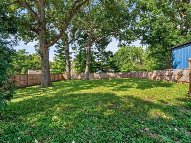 3416 Sun Valley Drive, Fort Wayne, IN 46804