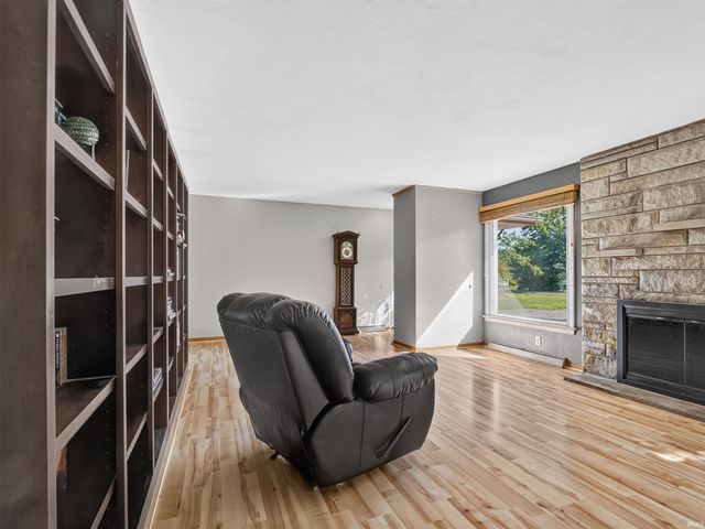 3416 Sun Valley Drive, Fort Wayne, IN 46804